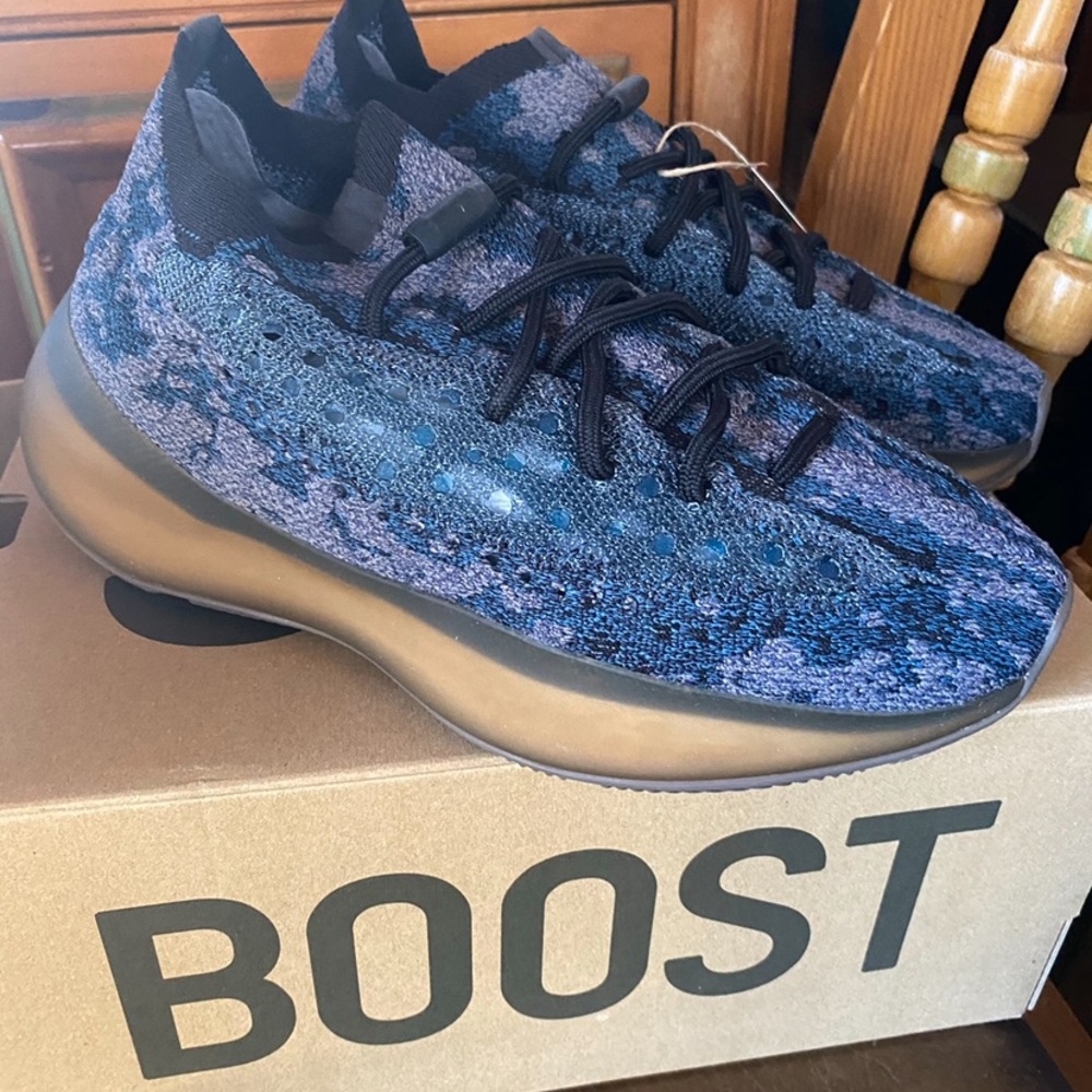 Yeezy boost 380 Covellite
